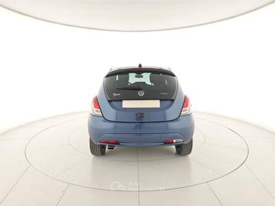 Lancia Ypsilon 1.0 FireFly 5 porte S&S Hybrid Gold Plus Blu/Azzurro usata Capua