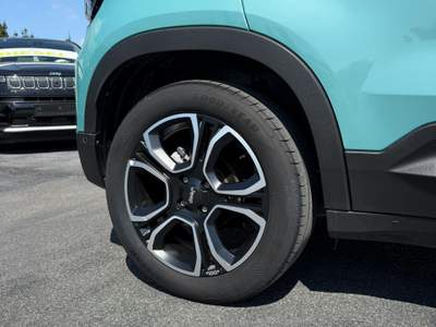 Jeep Avenger JEEP AVENGER 2024 1.2 SUMMIT Verde usata Giugliano in Campania