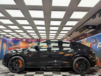 Lamborghini Urus 4.0 SE (288) Nero usata Calenzano