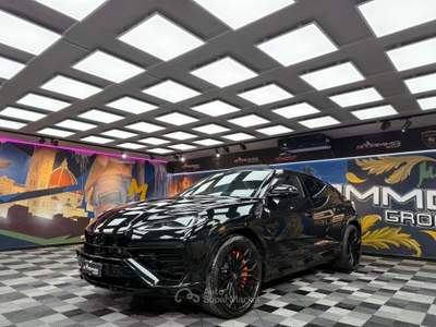 Lamborghini Urus 4.0 SE (288) Nero usata Calenzano