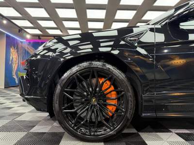 Lamborghini Urus 4.0 SE (288) Nero usata Calenzano
