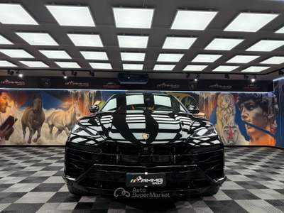 Lamborghini Urus 4.0 SE (288) Nero usata Calenzano