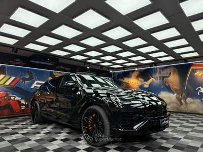 Lamborghini Urus 4.0 SE (288) Nero usata Calenzano