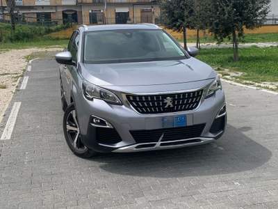 Peugeot 3008 non fumatore Argento usata TERNI