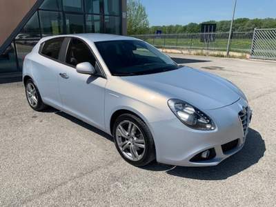Alfa Romeo Giulietta 1.6 JTD-m2 DISTINTCTIVE Argento usata Corciano