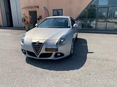 Alfa Romeo Giulietta 1.6 JTD-m2 DISTINTCTIVE Argento usata Corciano