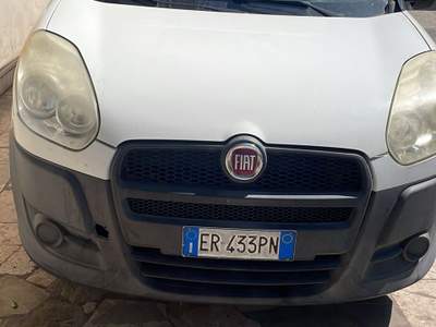Fiat Doblò non fumatore Bianco usata Martinsicuro (TE)