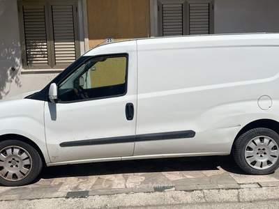 Fiat Doblò non fumatore Bianco usata Martinsicuro (TE)