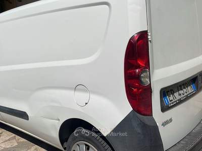 Fiat Doblò non fumatore Bianco usata Martinsicuro (TE)