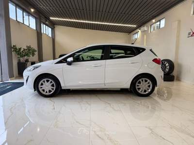 Ford Fiesta 5 porte Business Bianco usata Latina