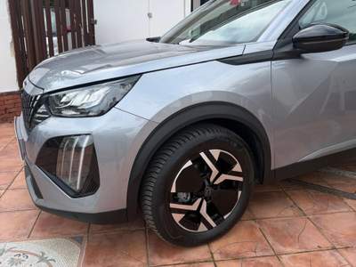 Peugeot 2008 S&S Allure Argento usata Roma