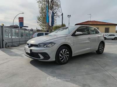Volkswagen Polo 1.0 tsi Life 95cv dsg -Led-Cockpit-Tech Pack-Climatronic- Grigio usata Francavilla al Mare