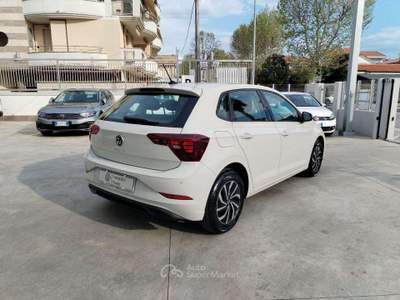 Volkswagen Polo 1.0 tsi Life 95cv dsg -Led-Cockpit-Tech Pack-Climatronic- Grigio usata Francavilla al Mare