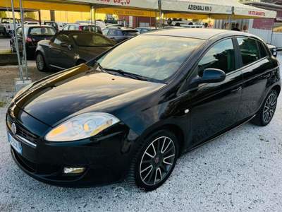 Fiat Bravo 120 CV DPF Dualogic Dynamic Nero usata Massarosa
