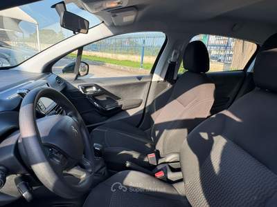 Peugeot 208 Peugeot 208 PureTech 68 -Access Nero usata Terlizzi