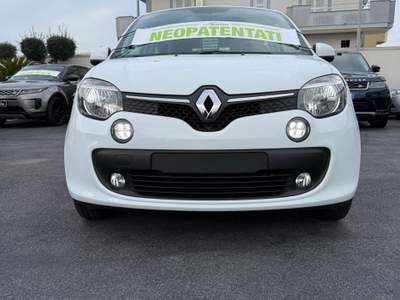 Renault Twingo Renault Twingo 1.0 sce Intens 65cv Bianco usata Giugliano in Campania