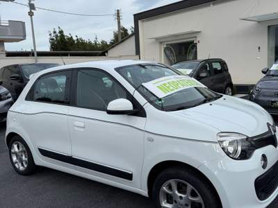 Renault Twingo Renault Twingo 1.0 sce Intens 65cv Bianco usata Giugliano in Campania