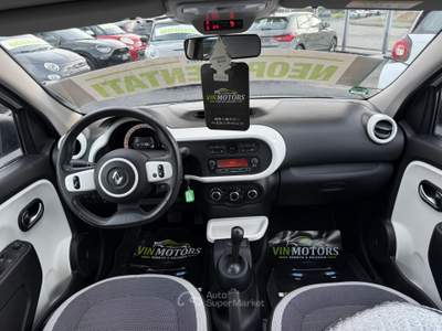 Renault Twingo Renault Twingo 1.0 sce Intens 65cv Bianco usata Giugliano in Campania