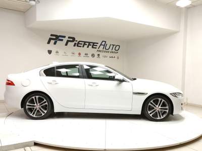 Jaguar XE  - xe 2.0 d turbo 180cv pure Bianco usata Civitanova Marche