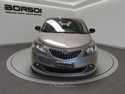 Lancia Ypsilon  - ypsilon 1.0 firefly 5 porte s&s hybrid gold Grigio usata Treviso