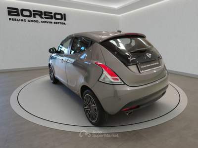 Lancia Ypsilon  - ypsilon 1.0 firefly 5 porte s&s hybrid gold Grigio usata Treviso