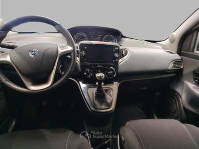 Lancia Ypsilon  - ypsilon 1.0 firefly 5 porte s&s hybrid gold Grigio usata Treviso
