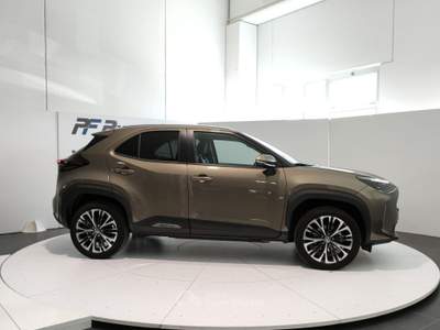 Toyota Yaris Cross  -  1.5 hybrid 5p. e-cvt awd-i lounge Verde usata Civitanova Marche