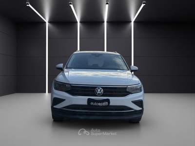 Volkswagen Tiguan 2.0 TDI 150 CV SCR DSG Life Bianco usata San Nicola la Strada