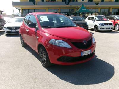 Lancia Ypsilon YPSILON 1.2 BENZINA E6 S GOLD EDITION +600.00 GPL 73000 KM Rosso usata Giugliano in Campania