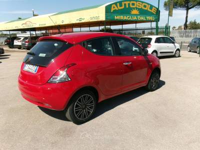 Lancia Ypsilon YPSILON 1.2 BENZINA E6 S GOLD EDITION +600.00 GPL 73000 KM Rosso usata Giugliano in Campania
