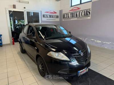 Lancia Ypsilon In perfette condizioni e pronta a viaggiare con te Nero usata Quarrata