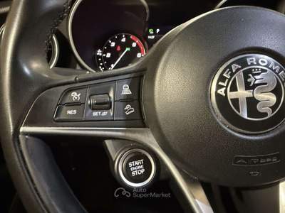 Alfa Romeo Stelvio Stelvio 2017 2.2 t Business rwd 160cv auto my19 Grigio usata Firenze