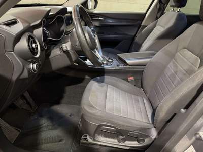 Alfa Romeo Stelvio Stelvio 2017 2.2 t Business rwd 160cv auto my19 Grigio usata Firenze