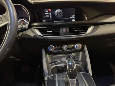 Alfa Romeo Stelvio Stelvio 2017 2.2 t Business rwd 160cv auto my19 Grigio usata Firenze