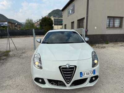 Alfa Romeo Giulietta Giulietta 1.6 jtdm(2) Distinctive Bianco usata Rezzato