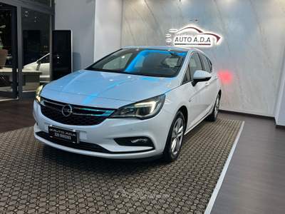Opel Astra aut. 5 porte Business Bianco usata Prato
