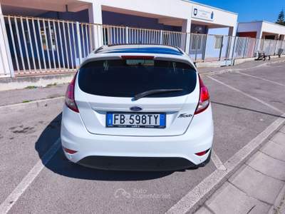 Ford Fiesta Ford Fiesta 1.5 TDCi Black & White Edition Bianco usata Crispano