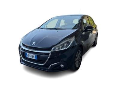 Peugeot 208 1° serie PureTech 82 5 porte Nero usata Oderzo