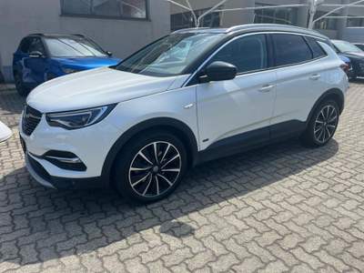 Opel Grandland 1.6 Hybrid4 Plug-in aut. AWD Bianco usata Savona
