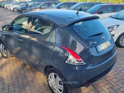 Lancia Ypsilon 1.2 69 CV 5 porte Elefantino Grigio usata Savona