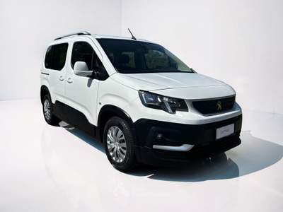 Peugeot Rifter ACTIVE 1.200 BENZINA 110 CV VETTURA Bianco usata Venezia