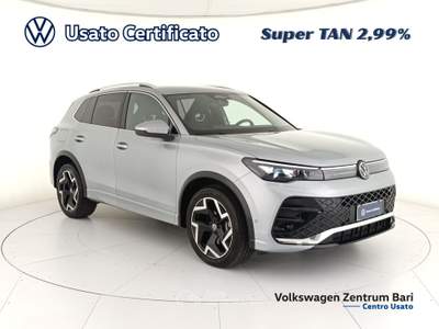 Volkswagen Tiguan 2.0 tdi r-line 150cv dsg Argento usata Bari