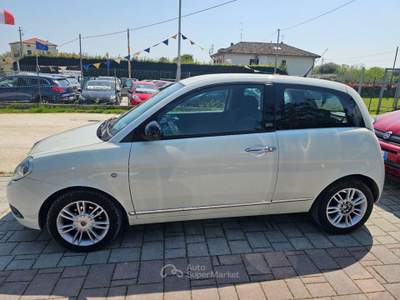 Lancia Ypsilon 1.3 MJT 75 CV Unyca Bianco usata Civitanova Marche