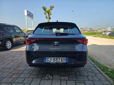 Seat Leon Sportstourer 1.5 TGI DSG Business Grigio usata Civitanova Marche