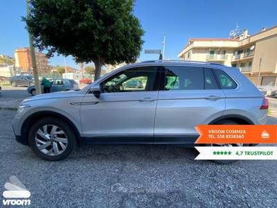 Volkswagen Tiguan Tiguan 2.0 TDI SCR Life Grigio usata Rossano Stazione