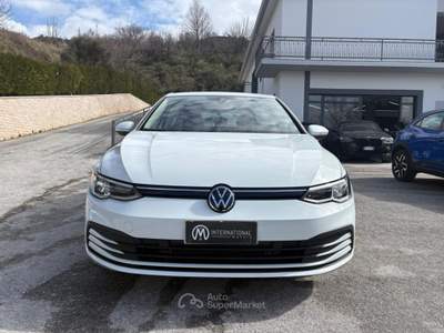 Volkswagen Golf Golf 2.0 TDI 115 CV SCR Life Bianco usata Agnone