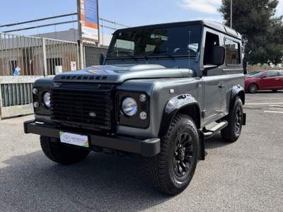 Land Rover Defender Defender 90 2.2 td SE SW Verde usata Fiumicino