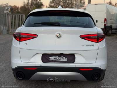 Alfa Romeo Stelvio Stelvio 2.2 T.d. 190 CV AT8 Q4 Sup. Bus. Bianco usata San Michele Salentino