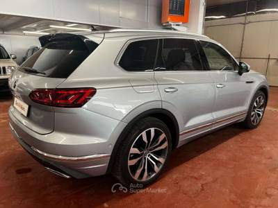 Volkswagen Touareg Touareg 3.0 V6 tdi Elegance 231cv MATRIX, SOSP. PNEU, VIRTUAL COCKPIT, CERCHI 21", ACC, CAR PLAY Argento usata Corteno Golgi