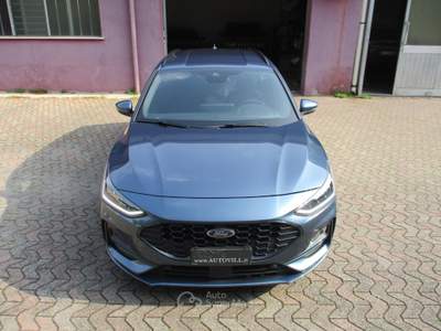 Ford Focus 1.0 EcoBoost Hybrid 125CV Powershift SW ST-Line De Blu/Azzurro usata VILLASANTA